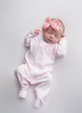 Load image into Gallery viewer, Baby girl coming home outfit, monogrammed footie, blanket, personalized outfit, pima cotton, baby shower gift, pink tiny stripes
