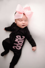 Load image into Gallery viewer, Baby girl coming home outfit, personalized baby shower gift
